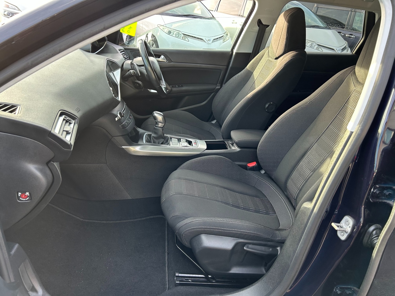 Used Peugeot 308 2017 for sale - 78122312: Photo 4