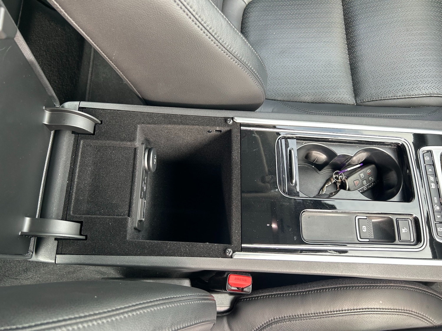 Used Jaguar XF 2017 for sale - 78123219: Photo 16