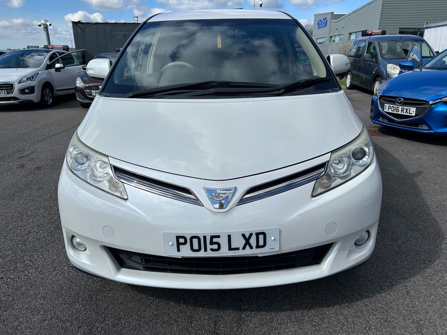 Used Toyota Estima 2015 for sale - 78107940: Photo 2