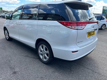 Used Toyota Estima 2015 for sale - 78107940: Photo