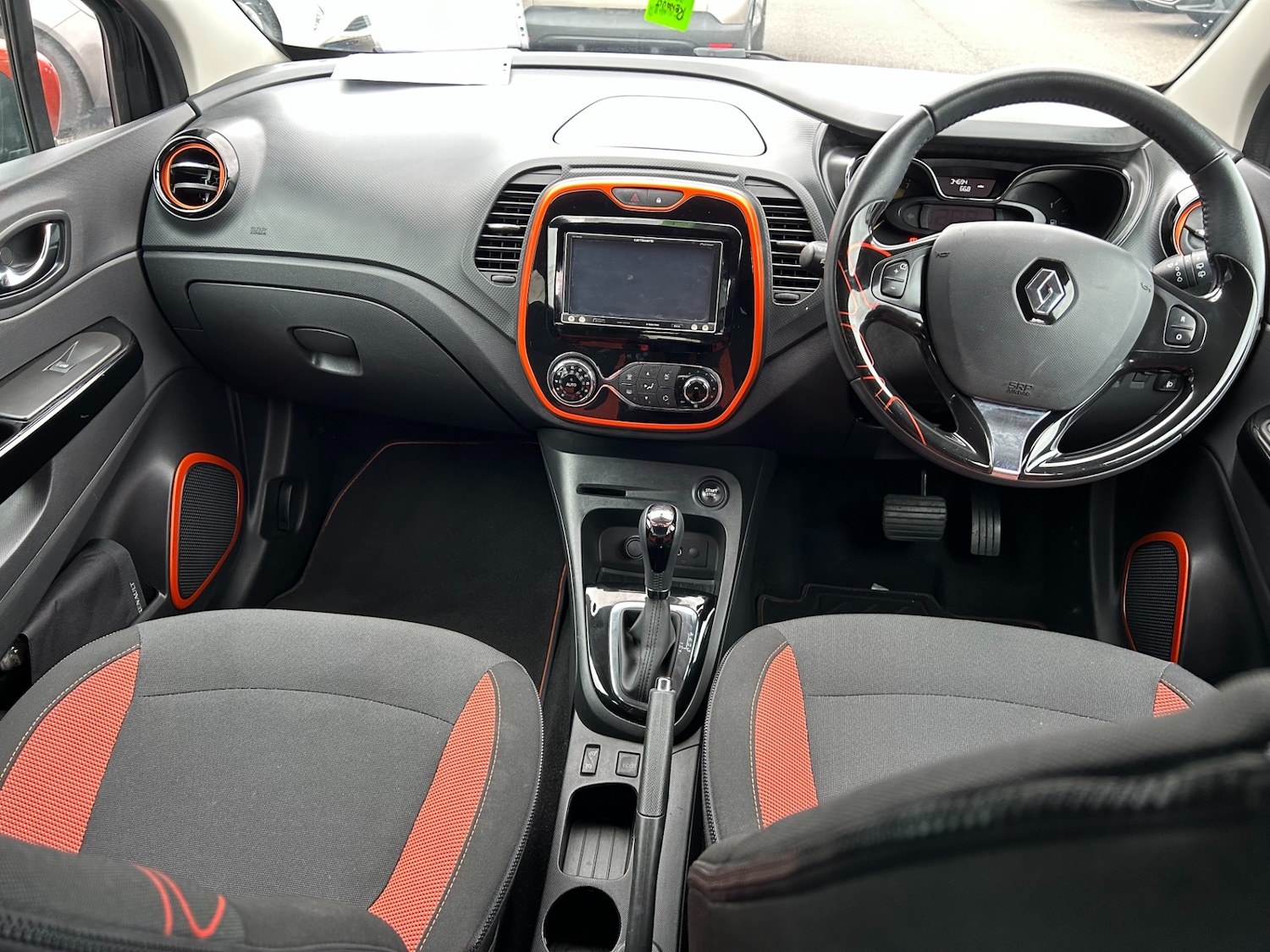 Used Renault Captur 2026 for sale - 78108398: Photo 11