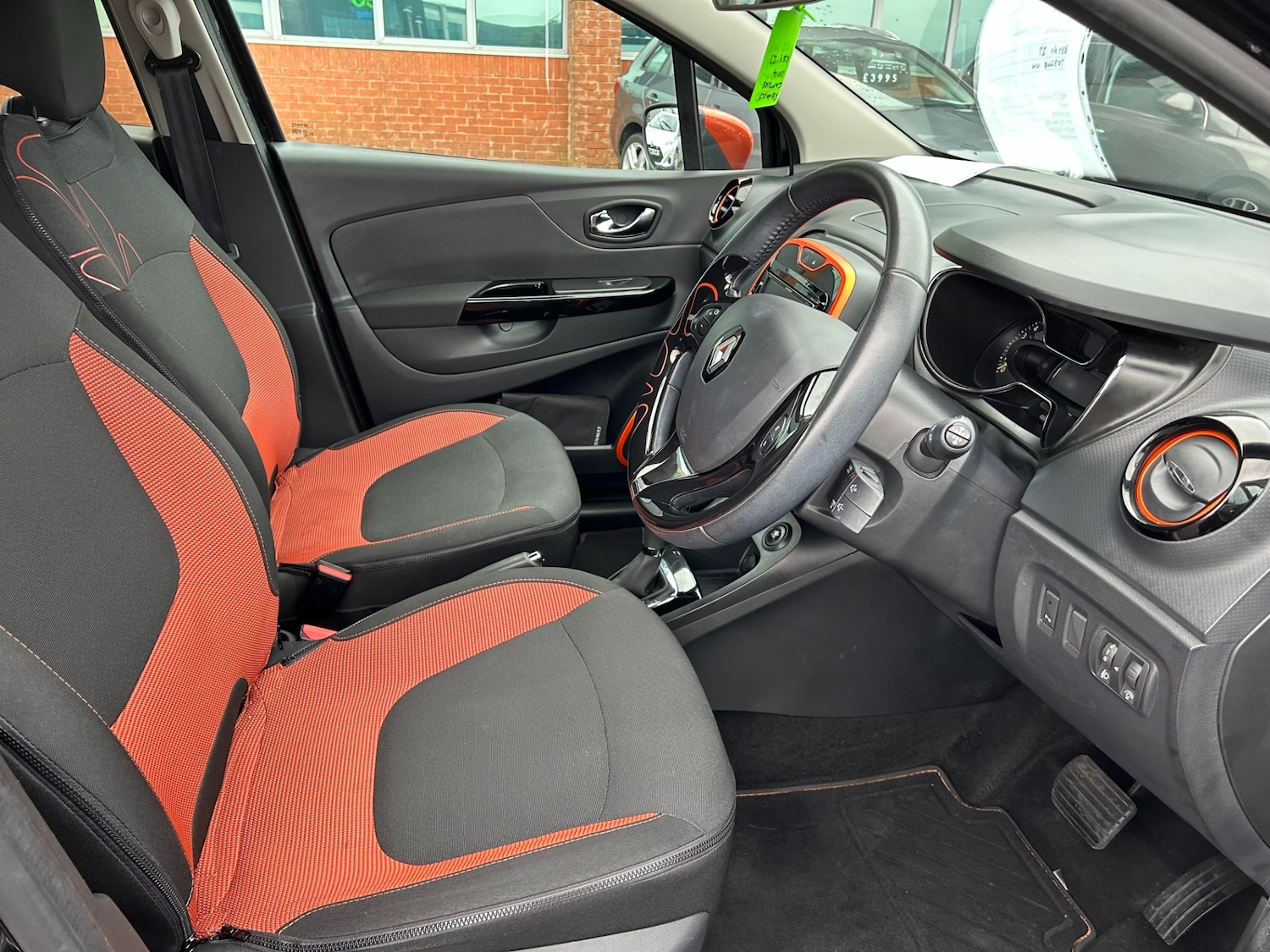 Used Renault Captur 2026 for sale - 78108398: Photo 7