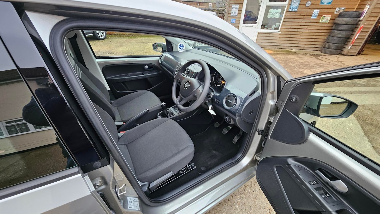 Used Volkswagen up! 2019 for sale - 77323705: Photo 7