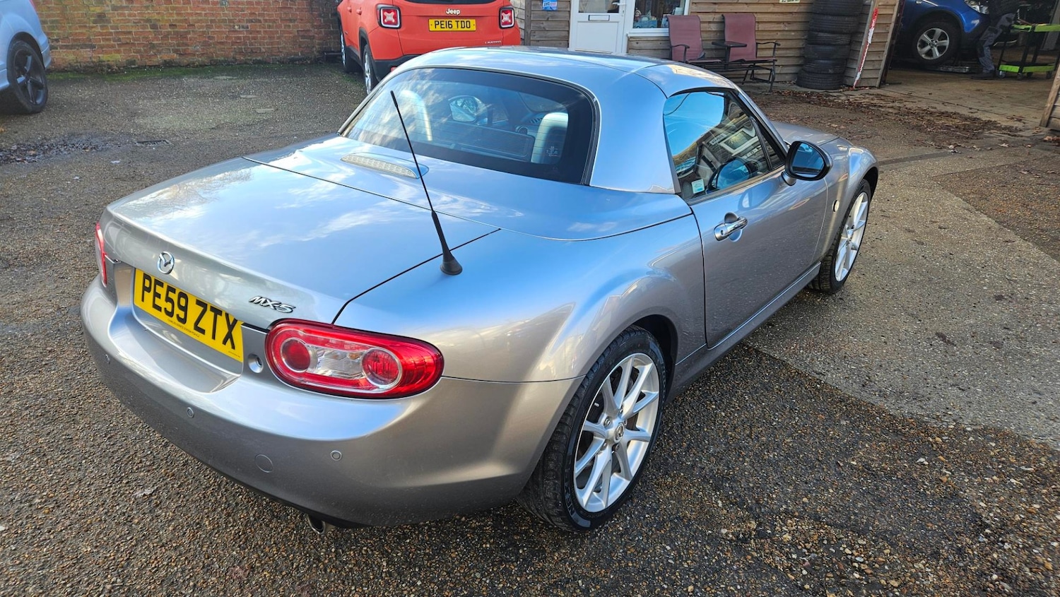 Used Mazda MX-5 2009 for sale - 76706200: Photo 4