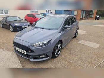 Used Ford Focus 2017 for sale - 76232811: Photo