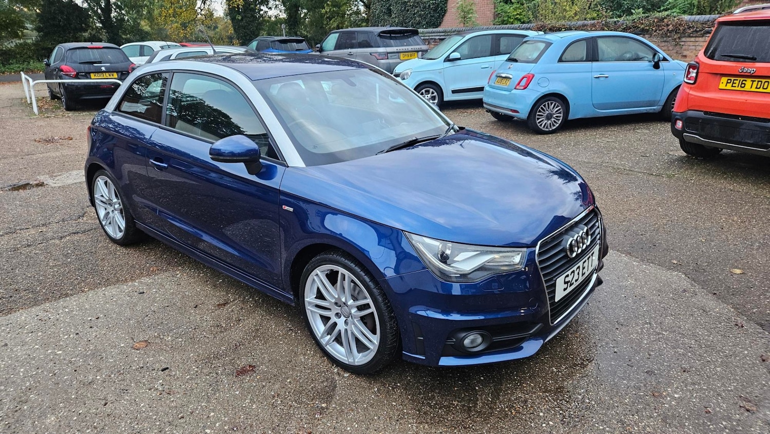 Used Audi A1 2010 for sale - 76329456: Photo 1