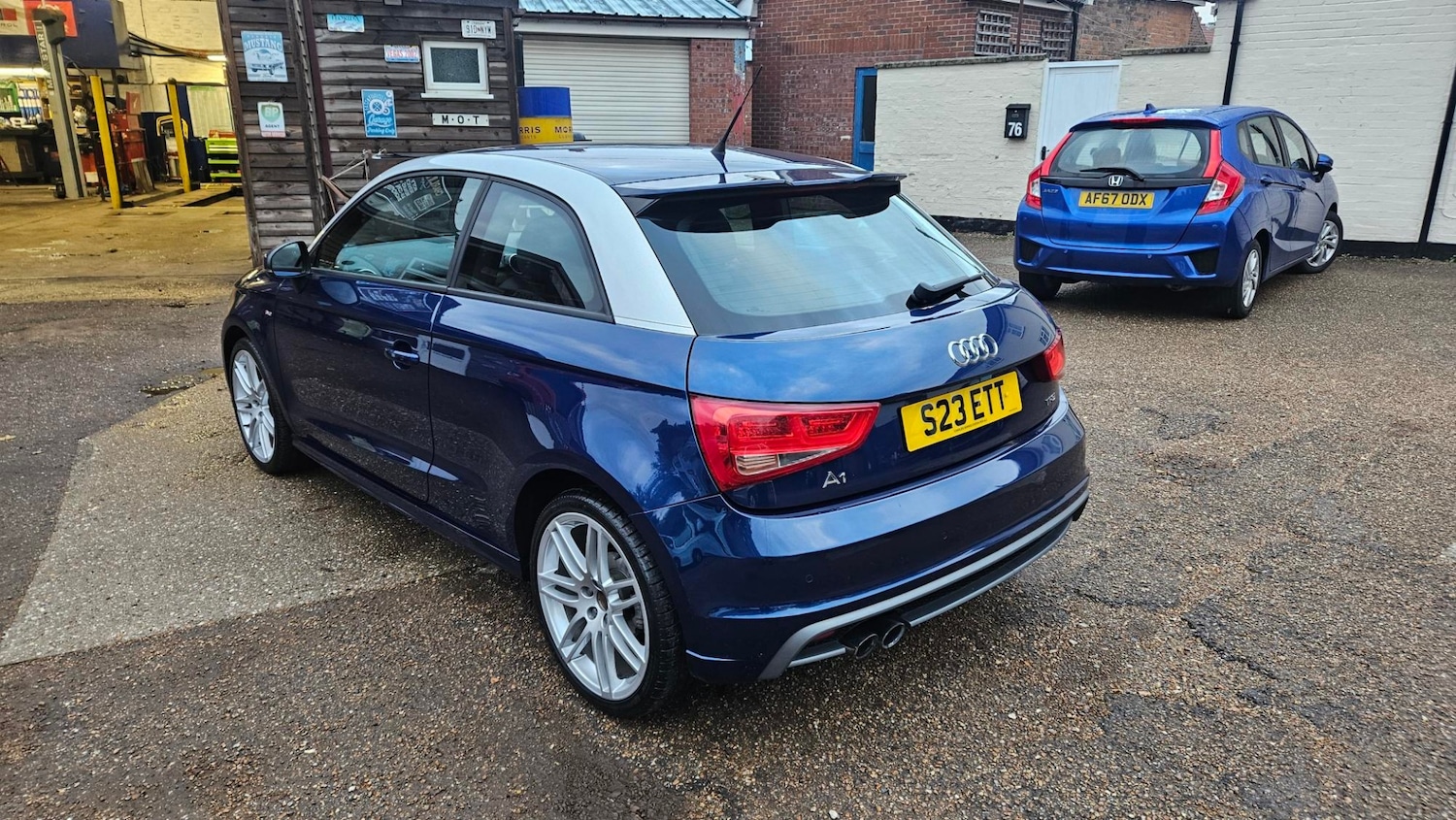 Used Audi A1 2010 for sale - 76329456: Photo 3