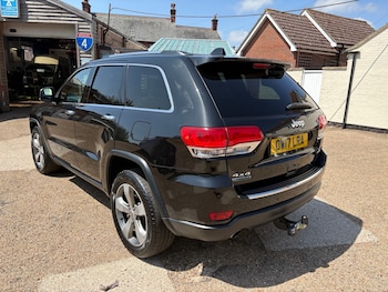 Used Jeep Grand Cherokee 2017 for sale - 79194860: Photo