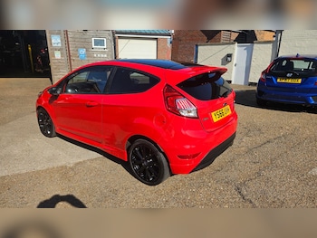 Used Ford Fiesta 2016 for sale - 75189886: Photo