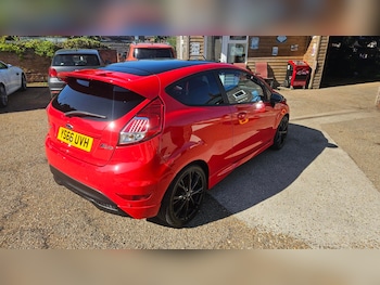 Used Ford Fiesta 2016 for sale - 75189886: Photo