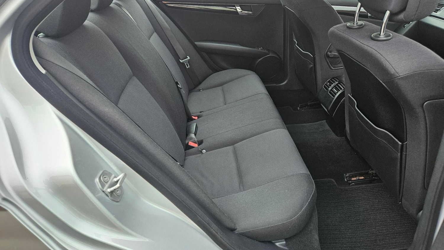 Used Mercedes-Benz C Class 2010 for sale - 77168009: Photo 10