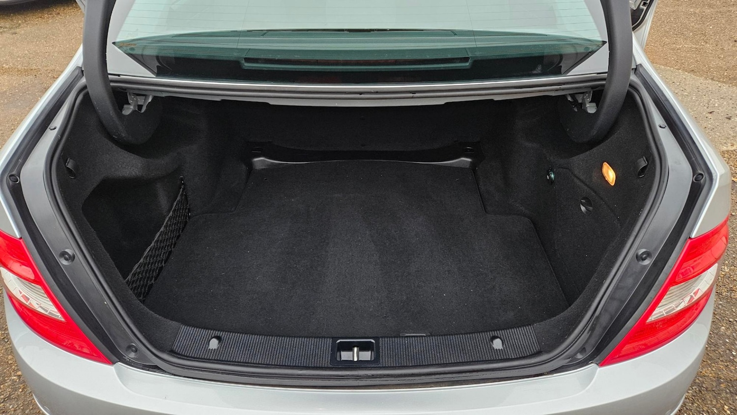 Used Mercedes-Benz C Class 2010 for sale - 77168009: Photo 11