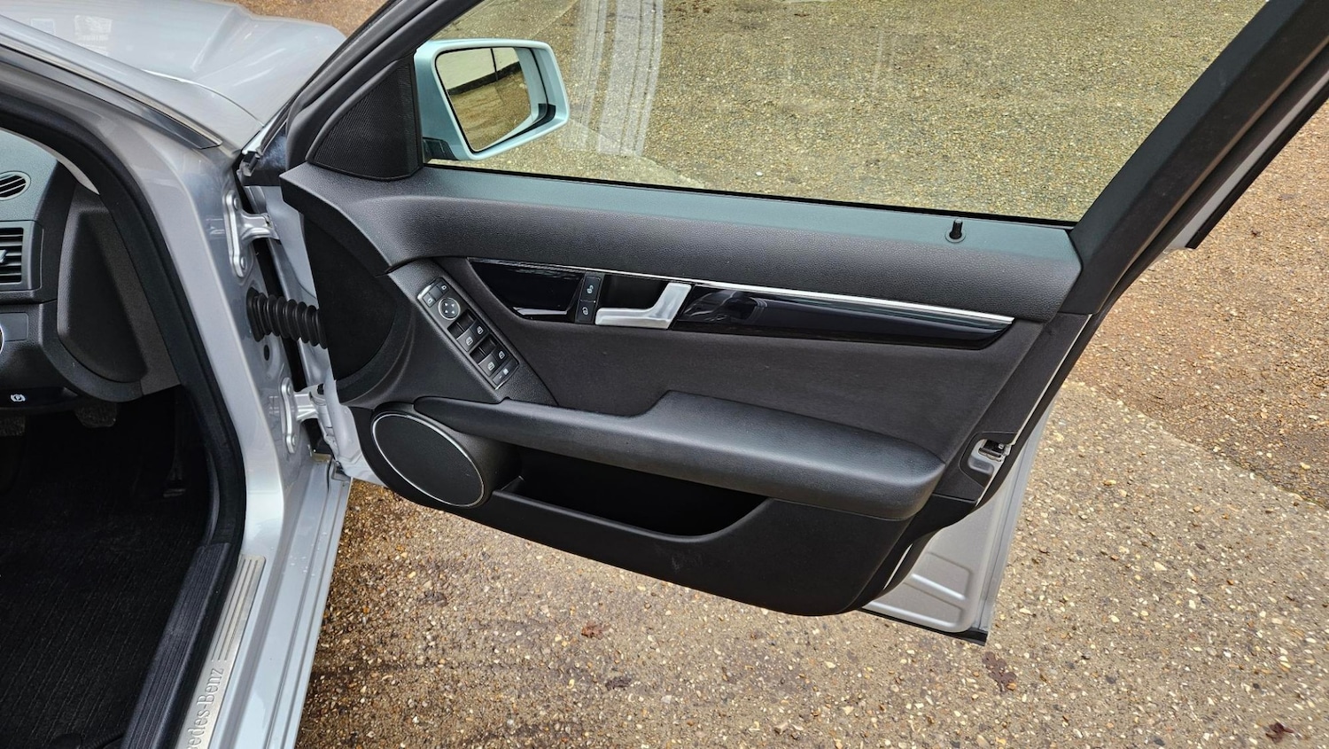 Used Mercedes-Benz C Class 2010 for sale - 77168009: Photo 6