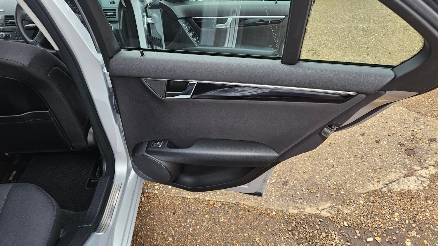 Used Mercedes-Benz C Class 2010 for sale - 77168009: Photo 9