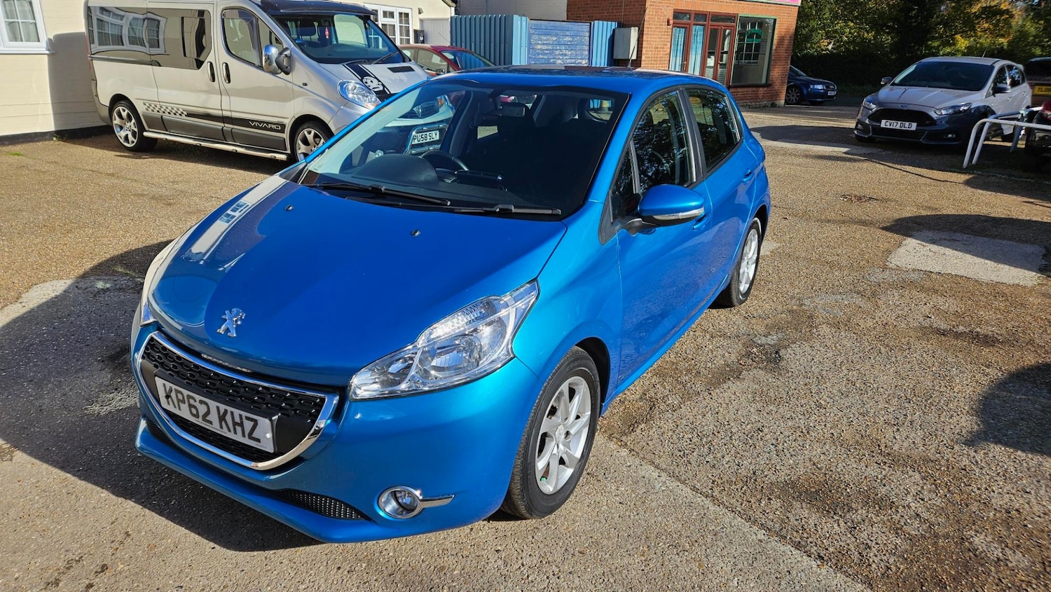 Used Peugeot 208 2012 for sale - 76364005: Photo 2