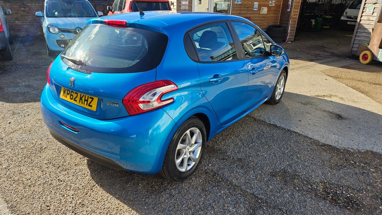 Used Peugeot 208 2012 for sale - 76364005: Photo 4