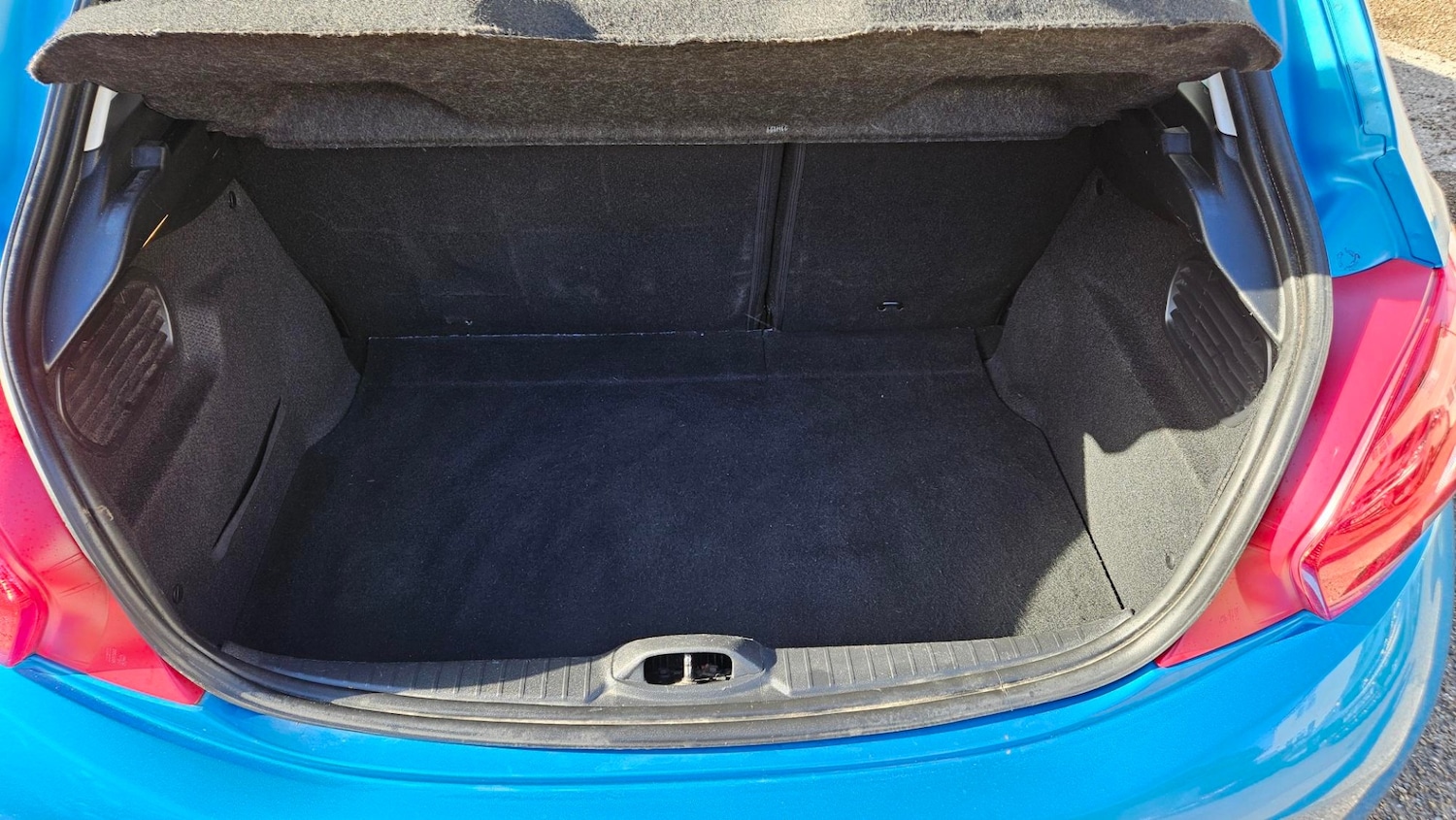 Used Peugeot 208 2012 for sale - 76364005: Photo 9