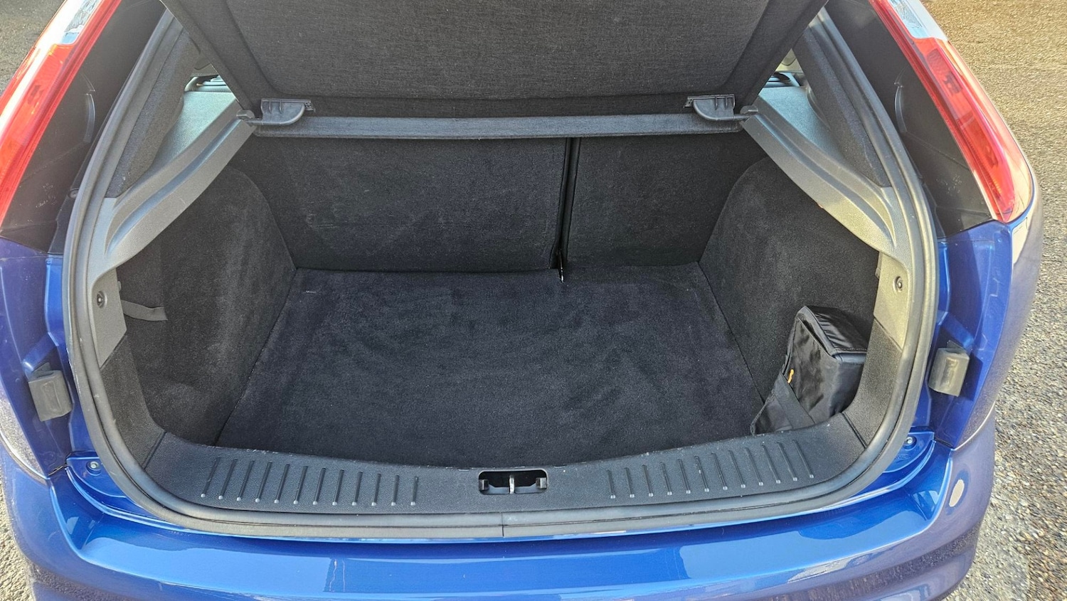 Used Ford Focus 2006 for sale - 77023266: Photo 9