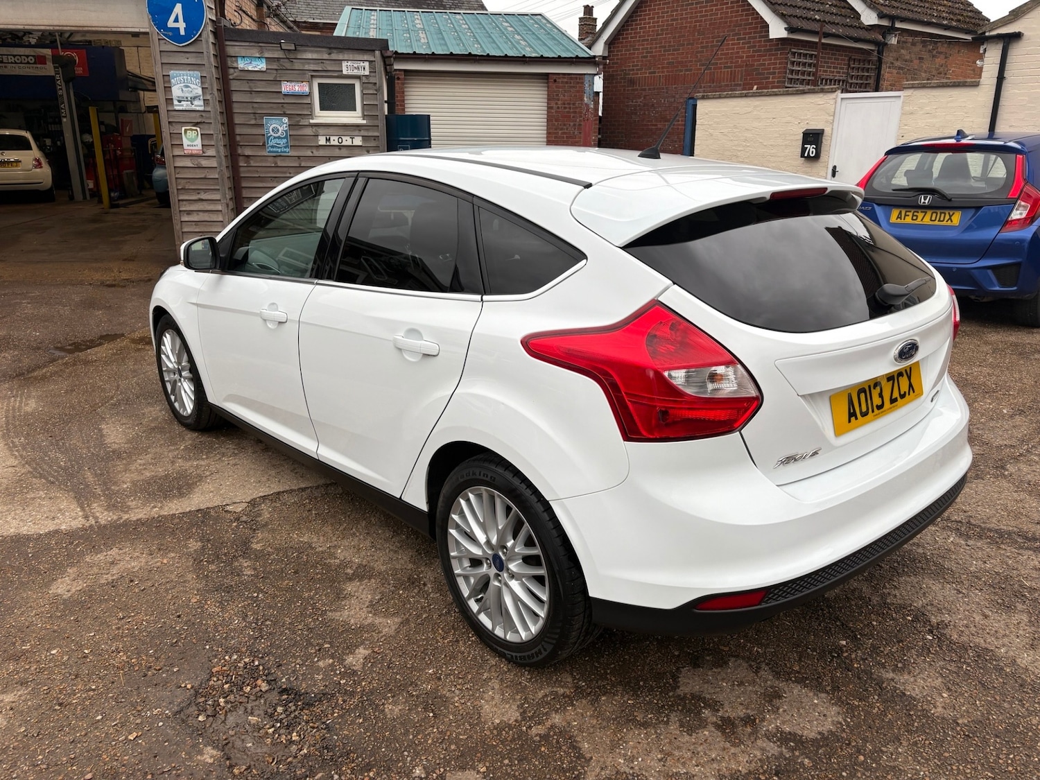 Used Ford Focus 2013 for sale - 77640394: Photo 3