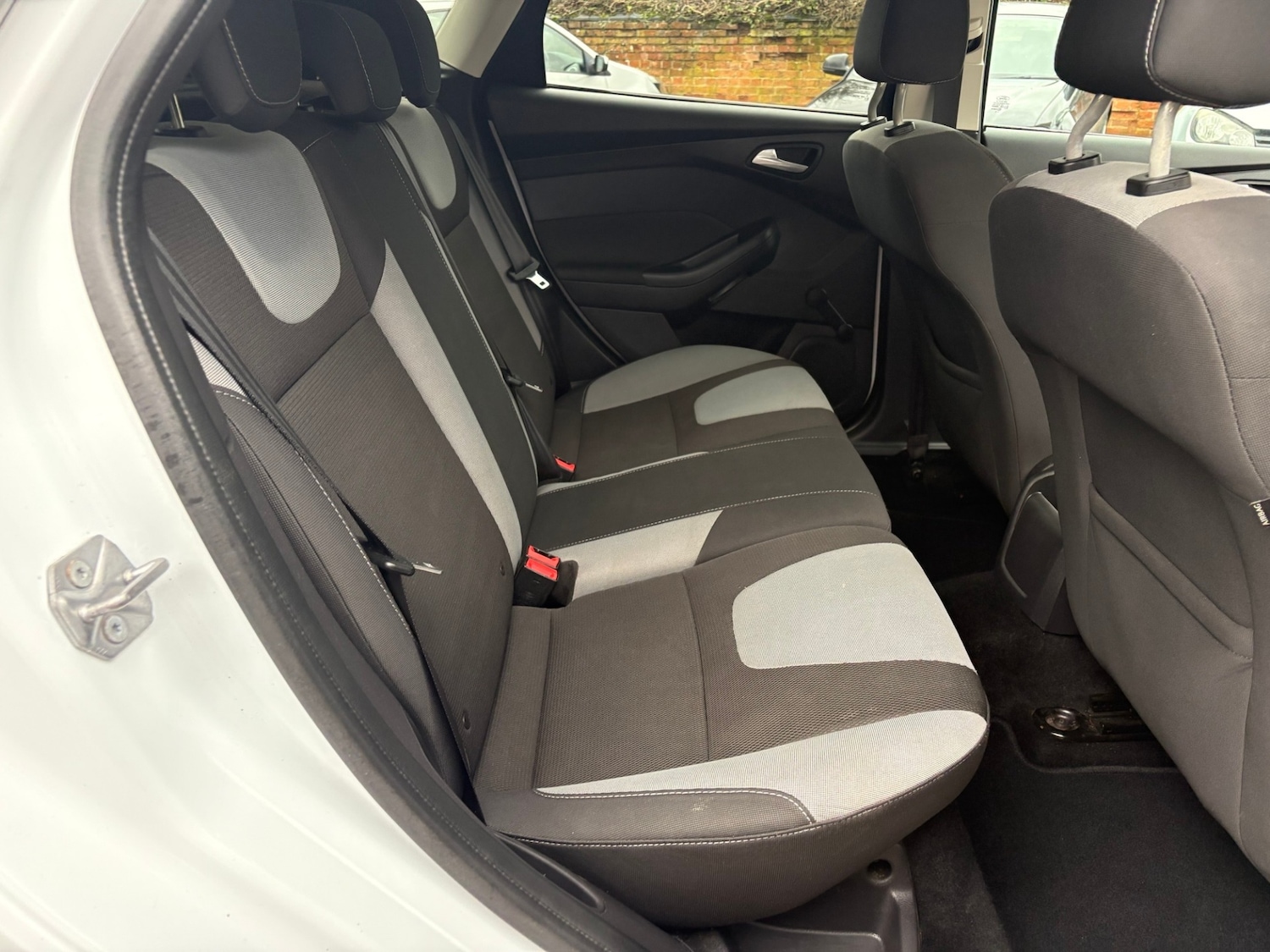 Used Ford Focus 2013 for sale - 77640394: Photo 9