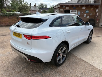 Used Jaguar F-Pace 2017 for sale - 78847284: Photo
