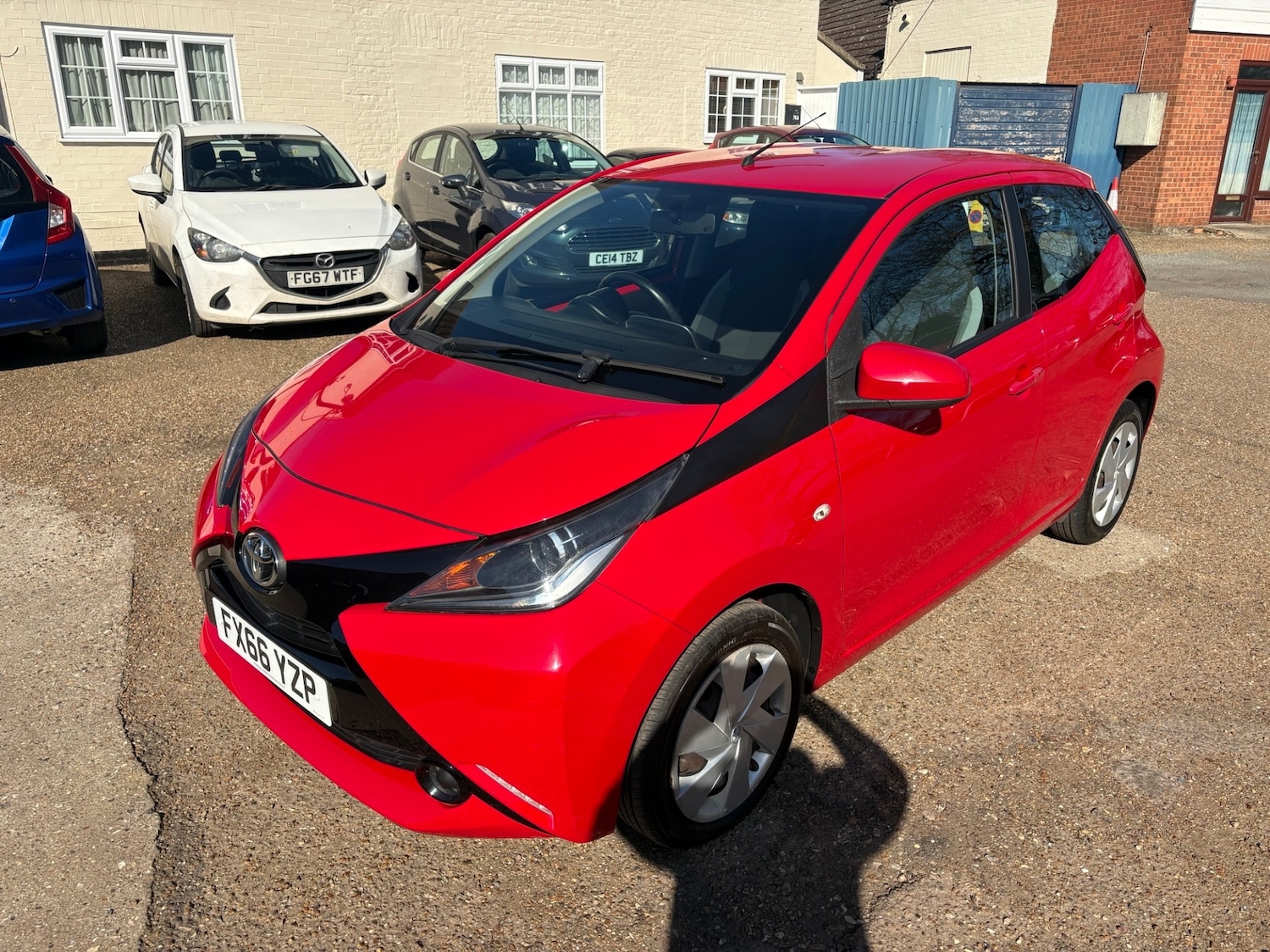 Used Toyota AYGO 2016 for sale - 77932975: Photo 2