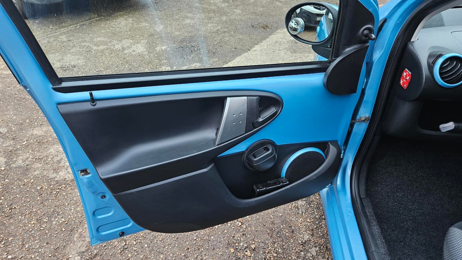 Used Toyota AYGO 2014 for sale - 77492857: Photo 12