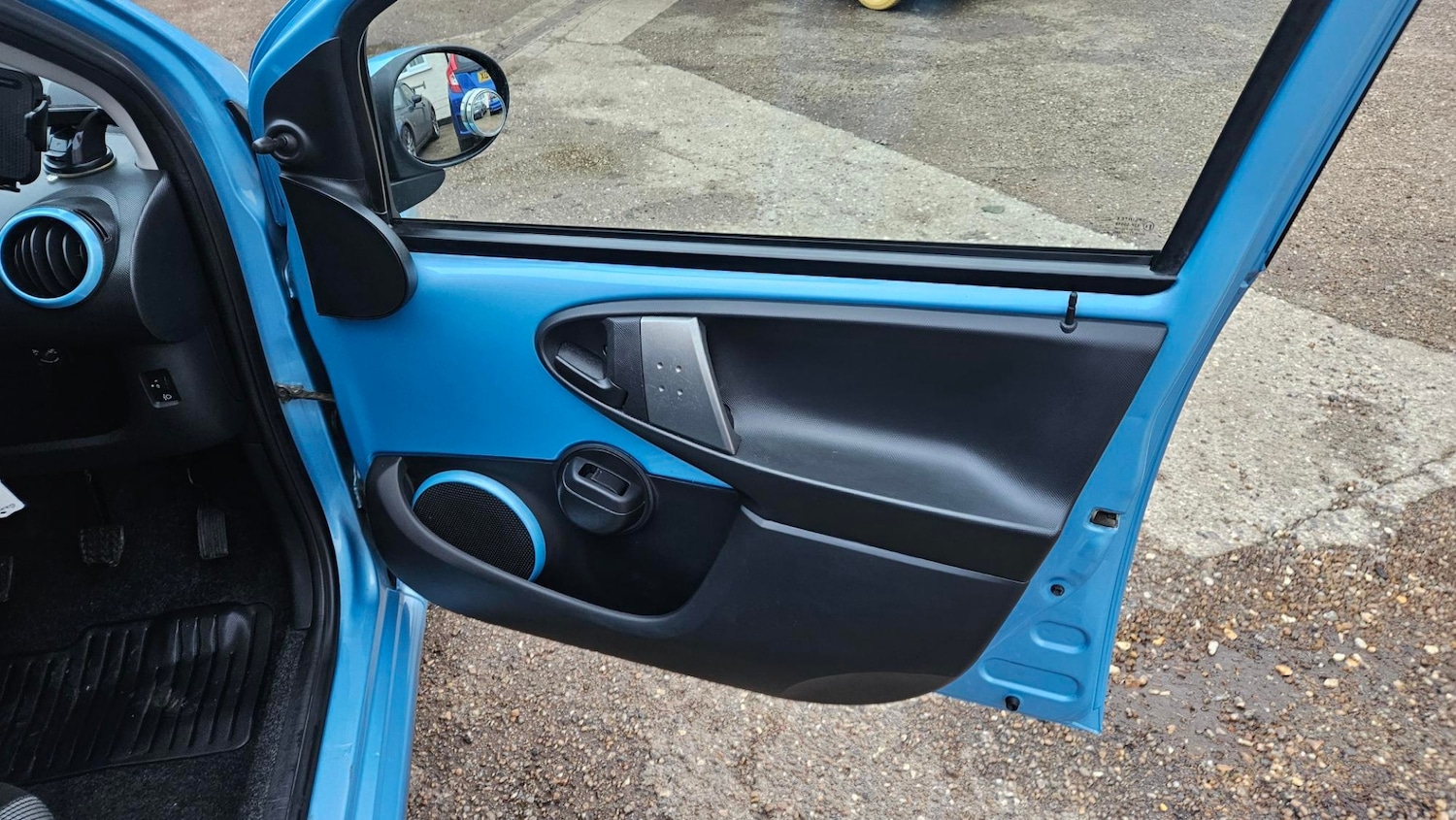 Used Toyota AYGO 2014 for sale - 77492857: Photo 5