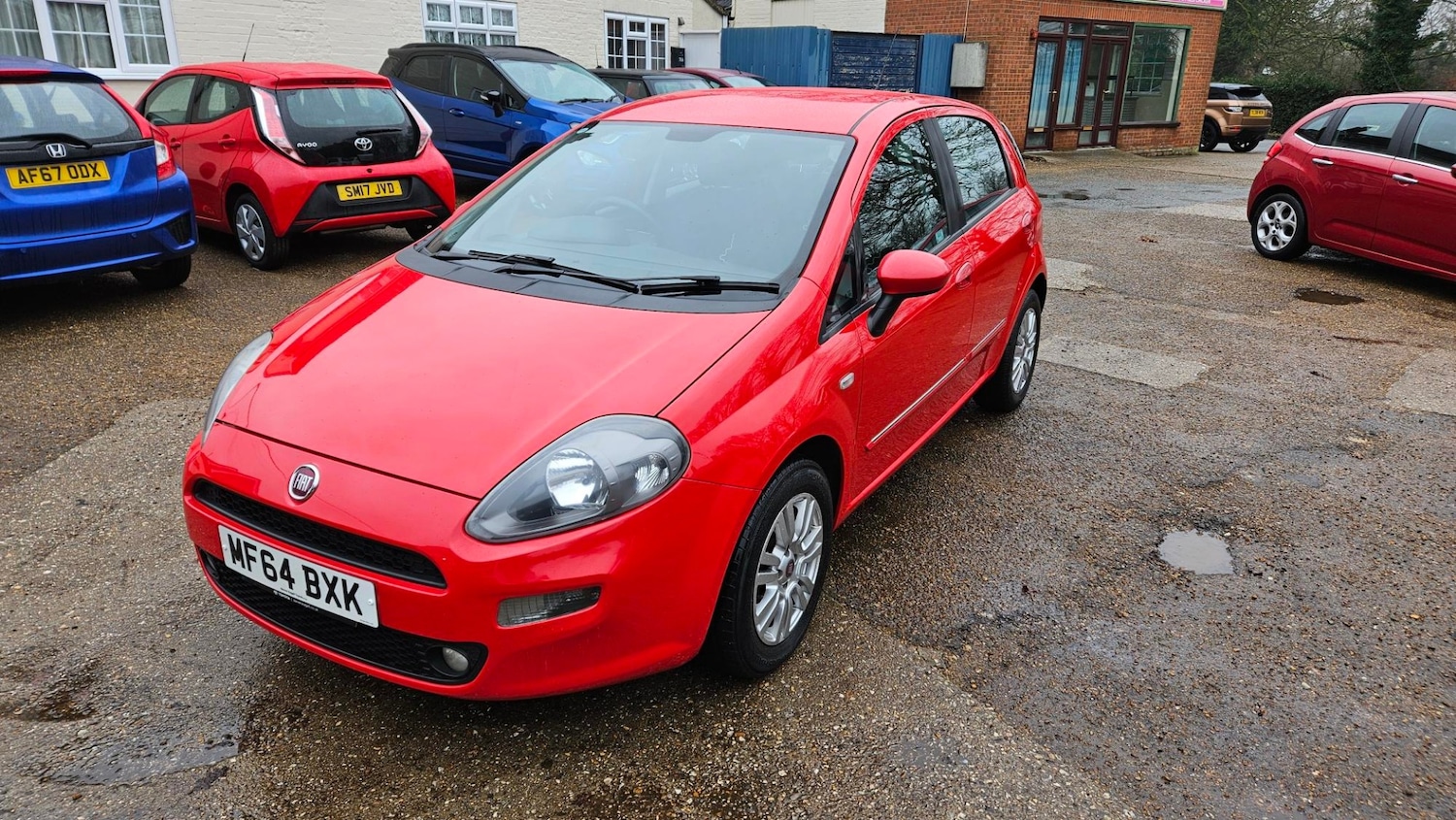 Used Fiat Punto 2014 for sale - 77375990: Photo 2