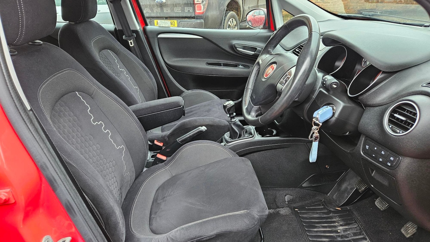 Used Fiat Punto 2014 for sale - 77375990: Photo 6