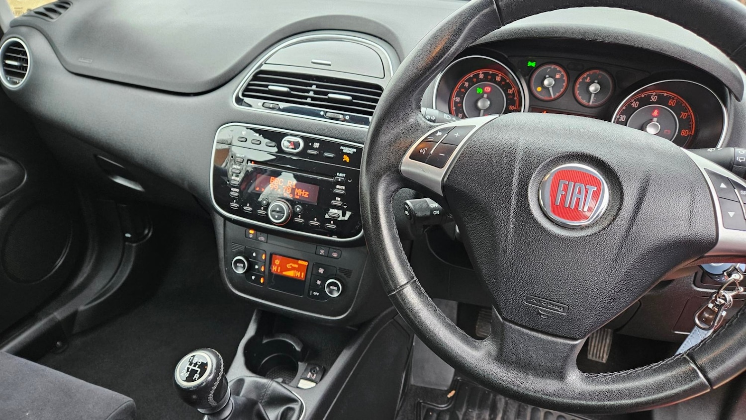 Used Fiat Punto 2014 for sale - 77375990: Photo 7