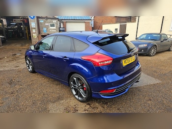 Used Ford Focus 2017 for sale - 76791259: Photo