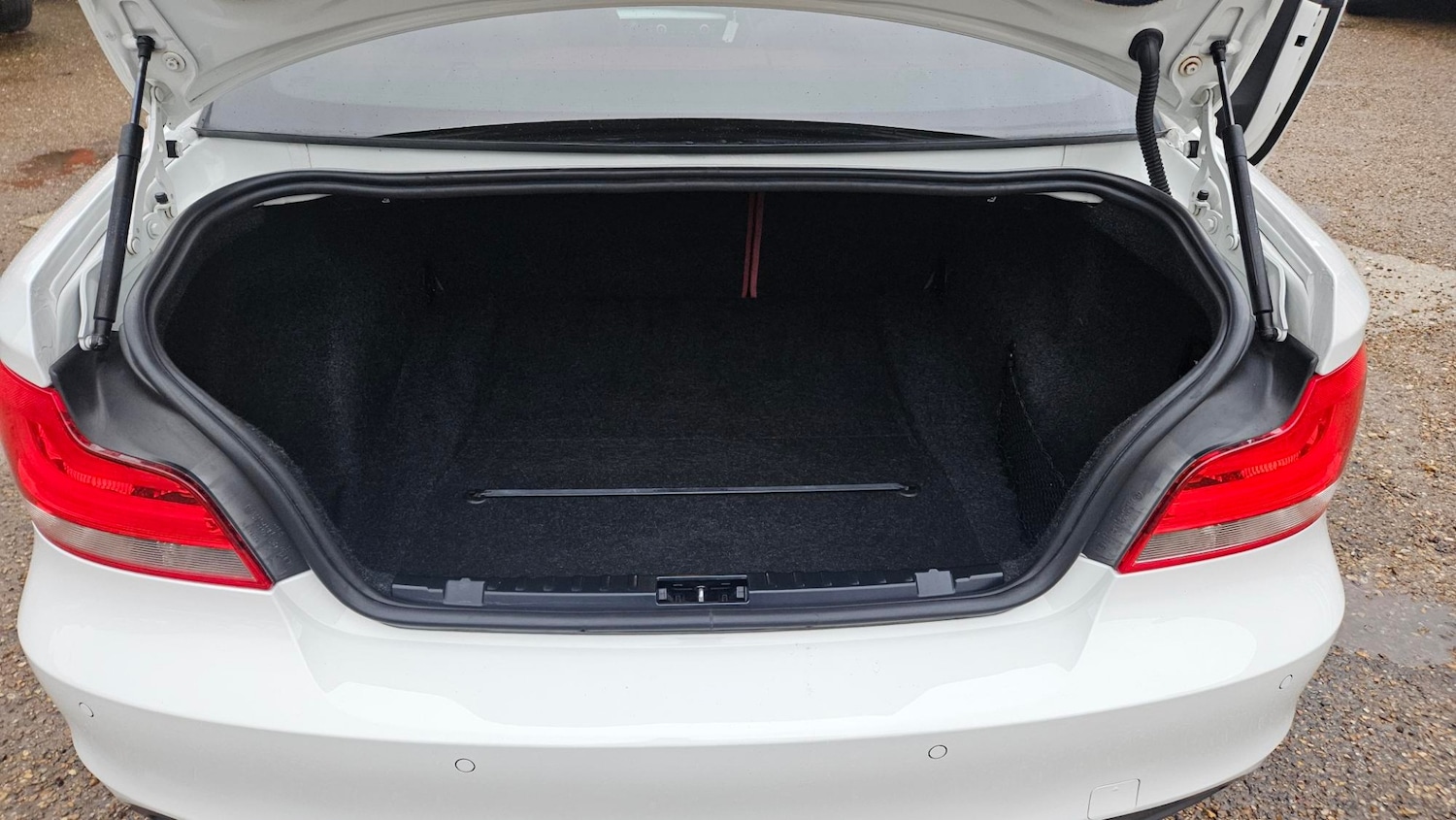 Used BMW 1 Series 2011 for sale - 76449233: Photo 9