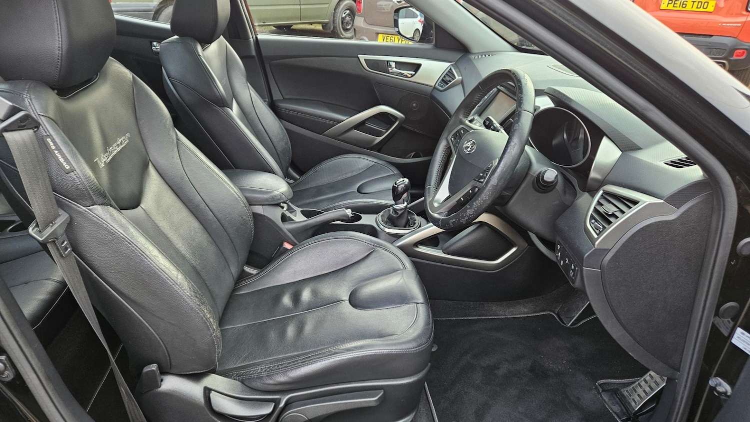 Used Hyundai Veloster 2013 for sale - 76638923: Photo 6