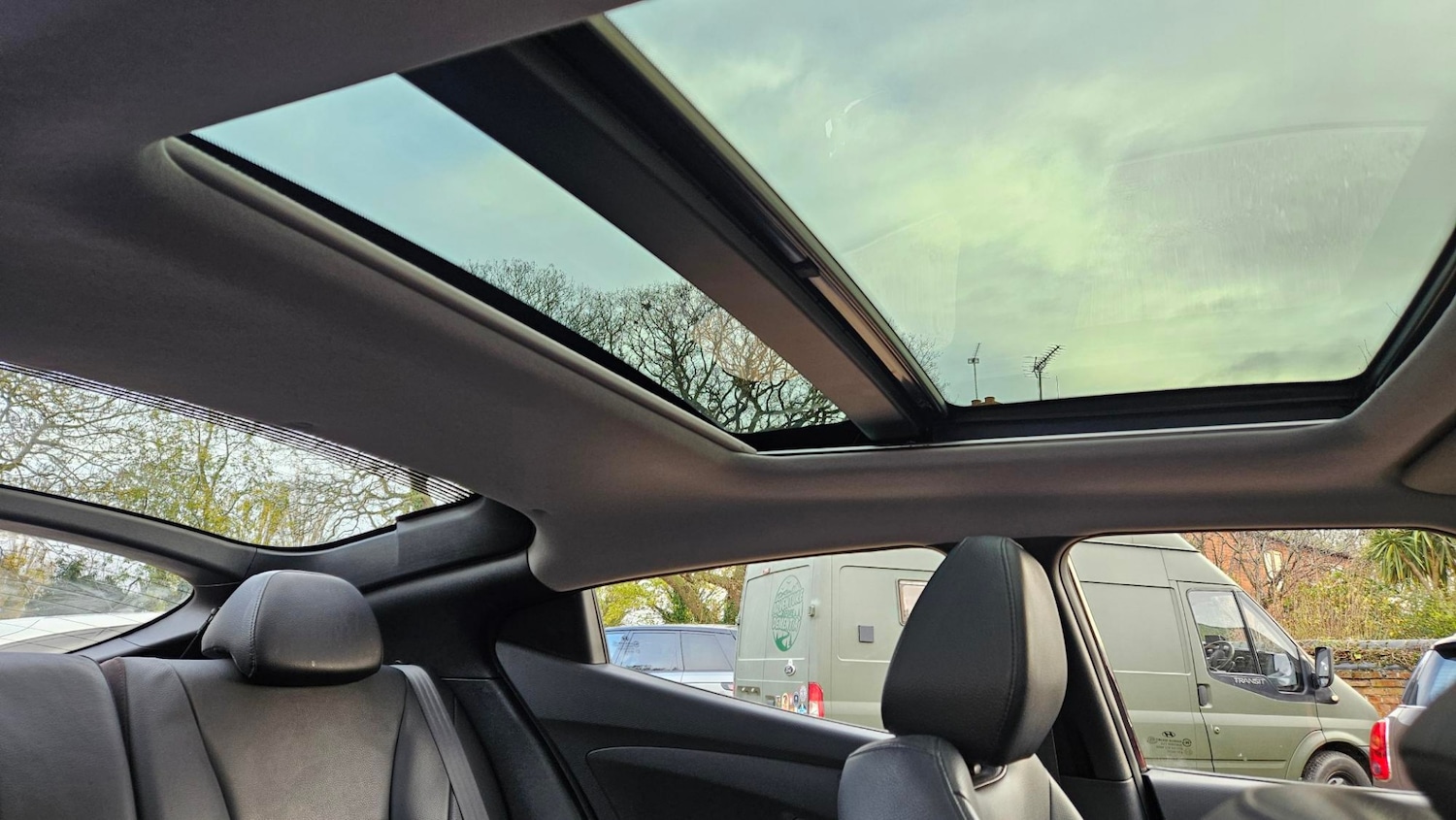 Used Hyundai Veloster 2013 for sale - 76638923: Photo 9