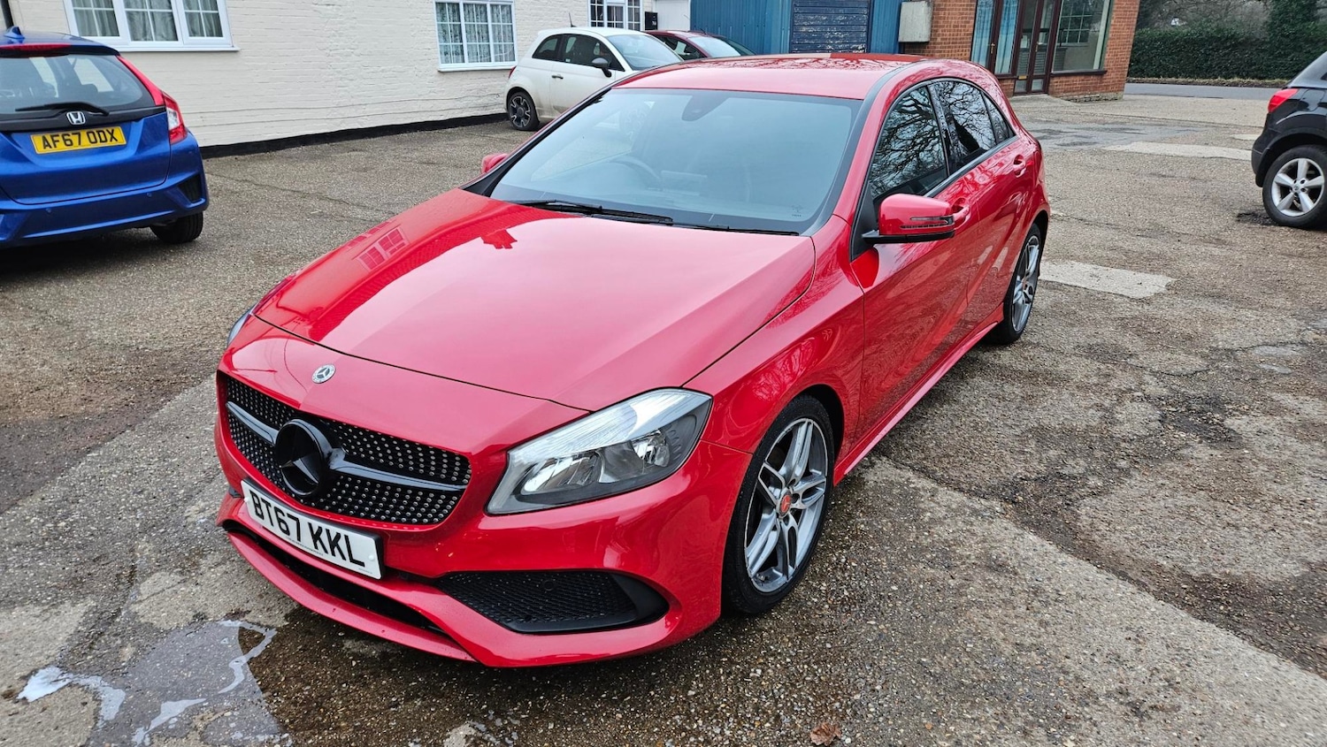Used Mercedes-Benz A-Class 2017 for sale - 77270930: Photo 2
