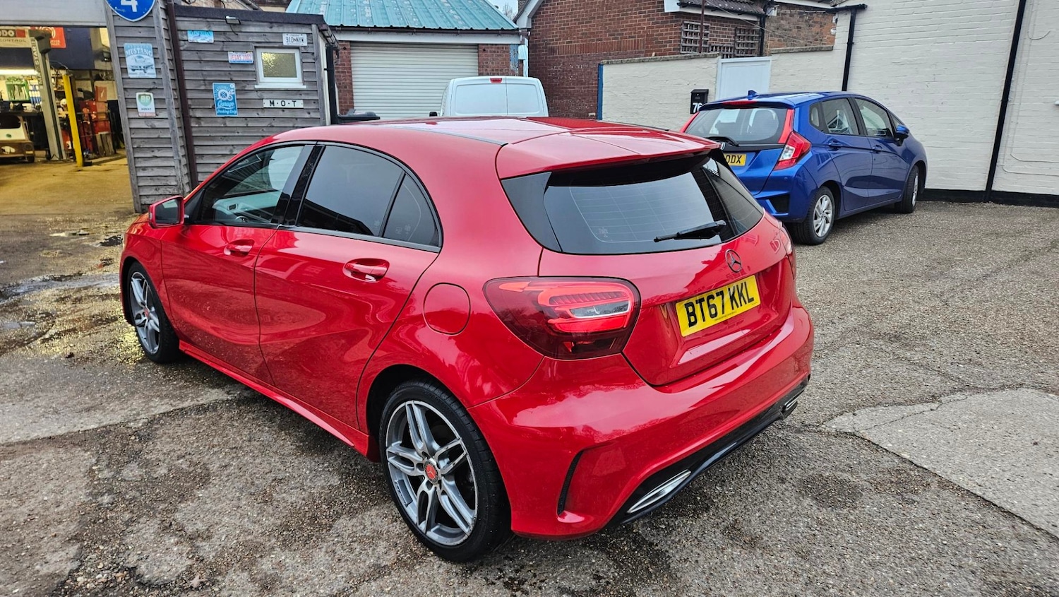 Used Mercedes-Benz A-Class 2017 for sale - 77270930: Photo 3