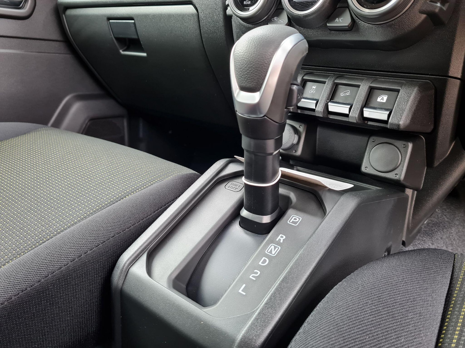 Used Suzuki Jimny for sale - 77852868: Photo 9