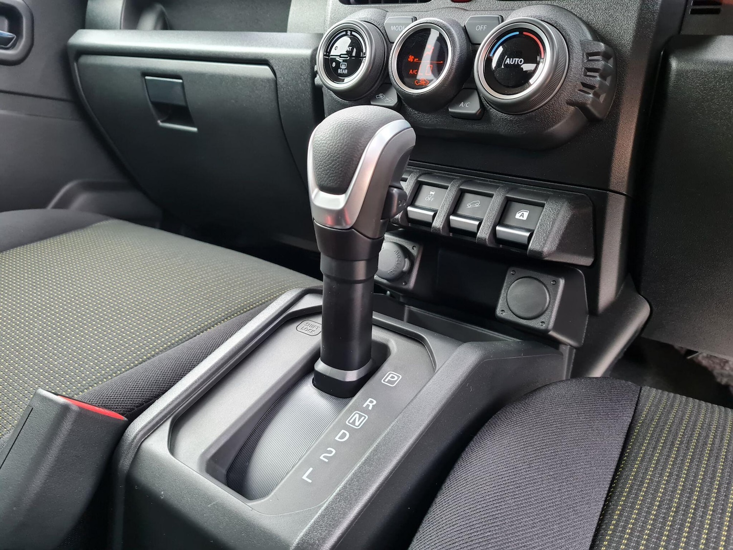 Used Suzuki Jimny for sale - 77331490: Photo 14