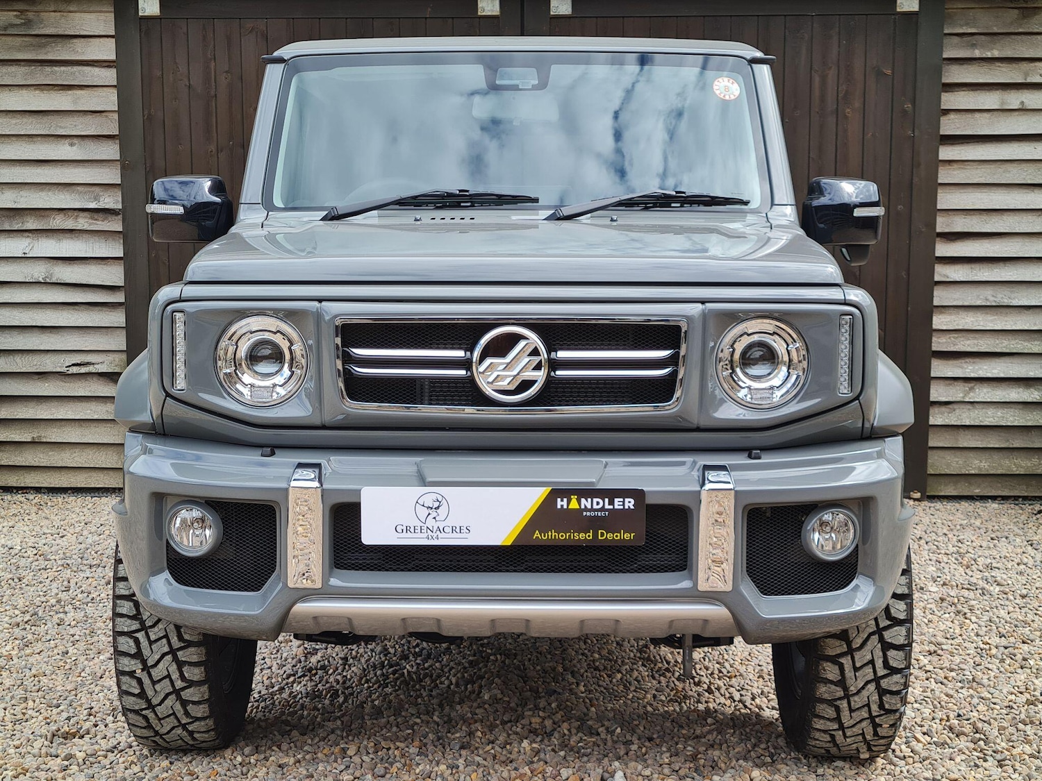 Used Suzuki Jimny for sale - 76754439: Photo 2