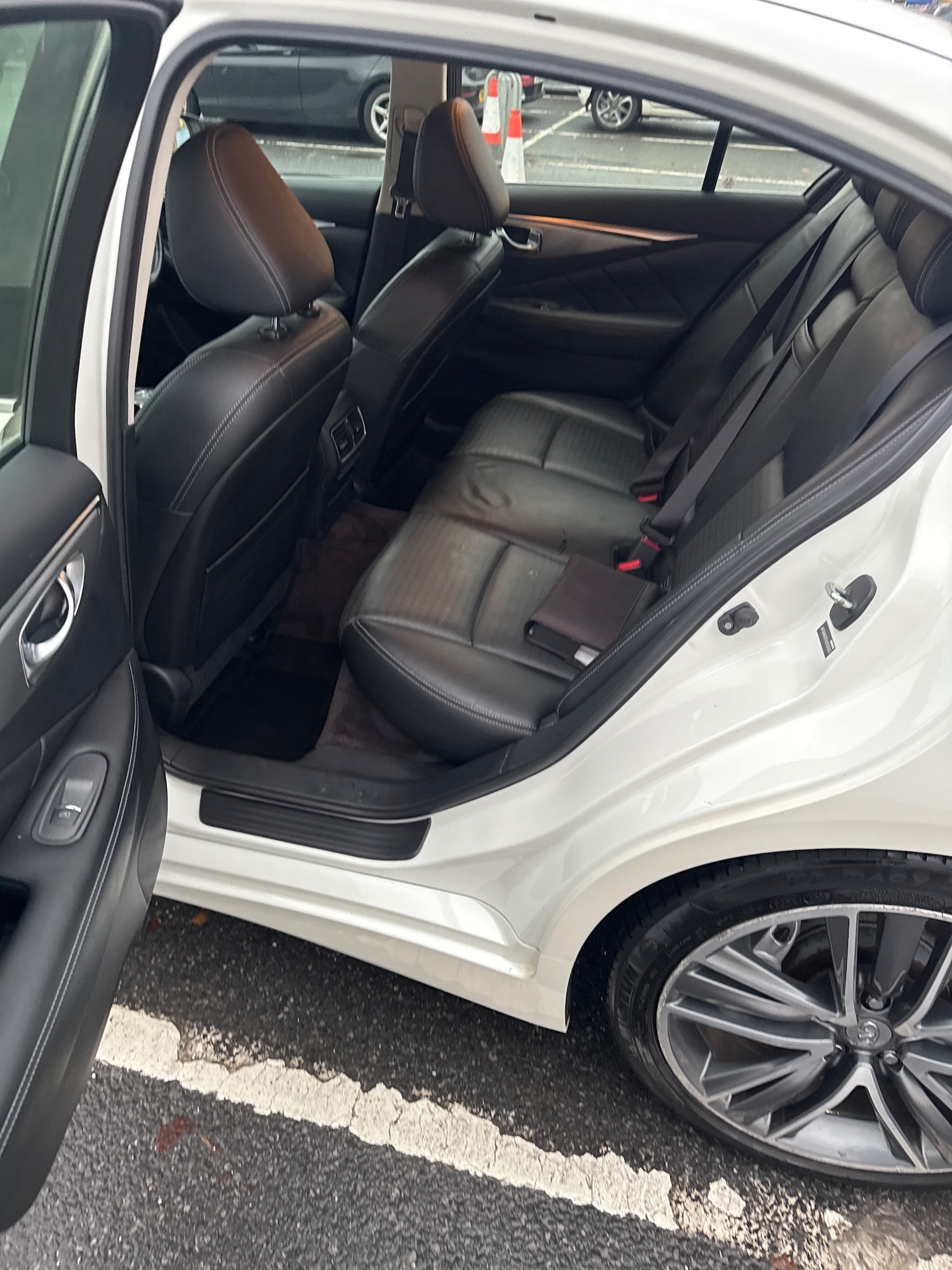 Used Infiniti Q50 2017 for sale - 76479579: Photo 10