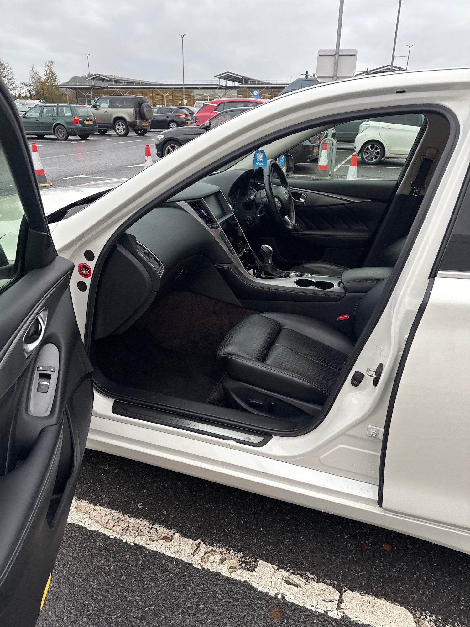 Used Infiniti Q50 2017 for sale - 76479579: Photo 11