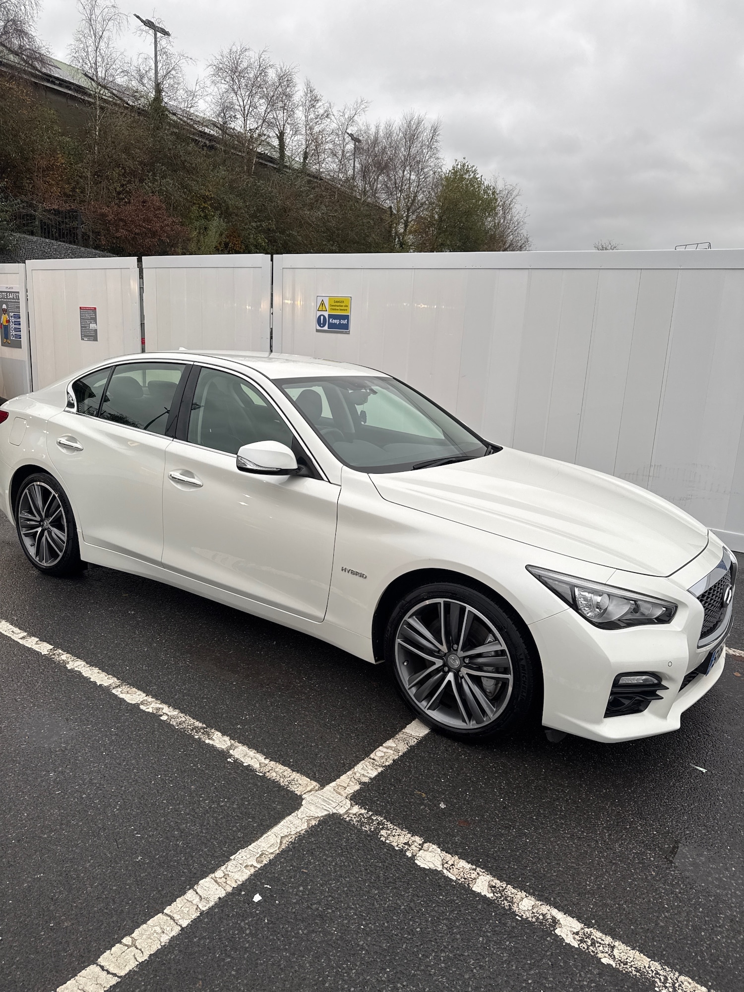 Used Infiniti Q50 2017 for sale - 76479579: Photo 2