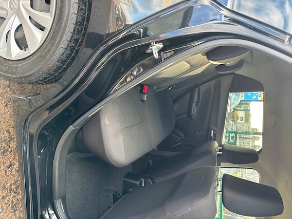 Used Suzuki Swift 2019 for sale - 67864692: Photo 14