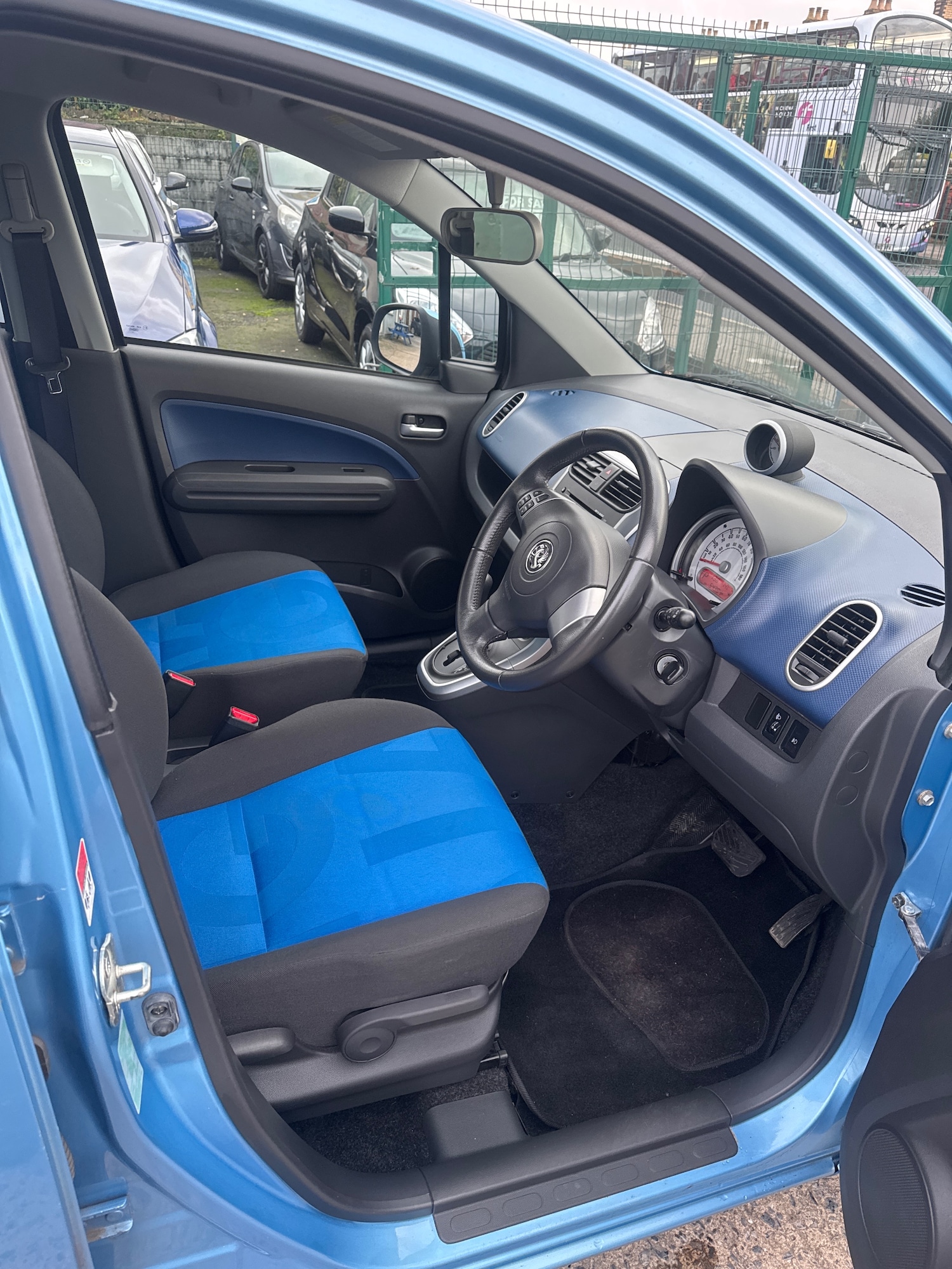 Used Vauxhall Agila 2010 for sale - 76567826: Photo 3