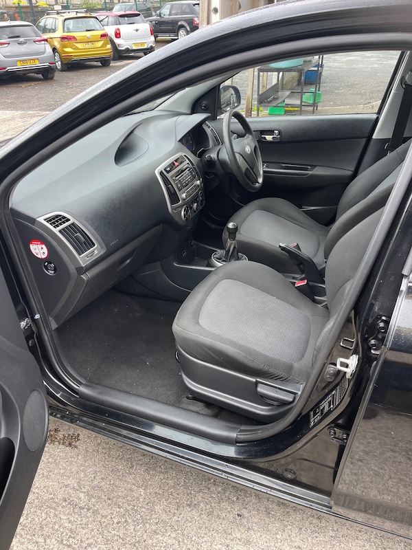 Used Hyundai i20 2013 for sale - 71322175: Photo 7