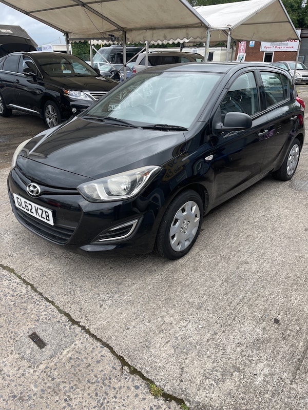 Used Hyundai i20 2013 for sale - 71322175: Photo 8