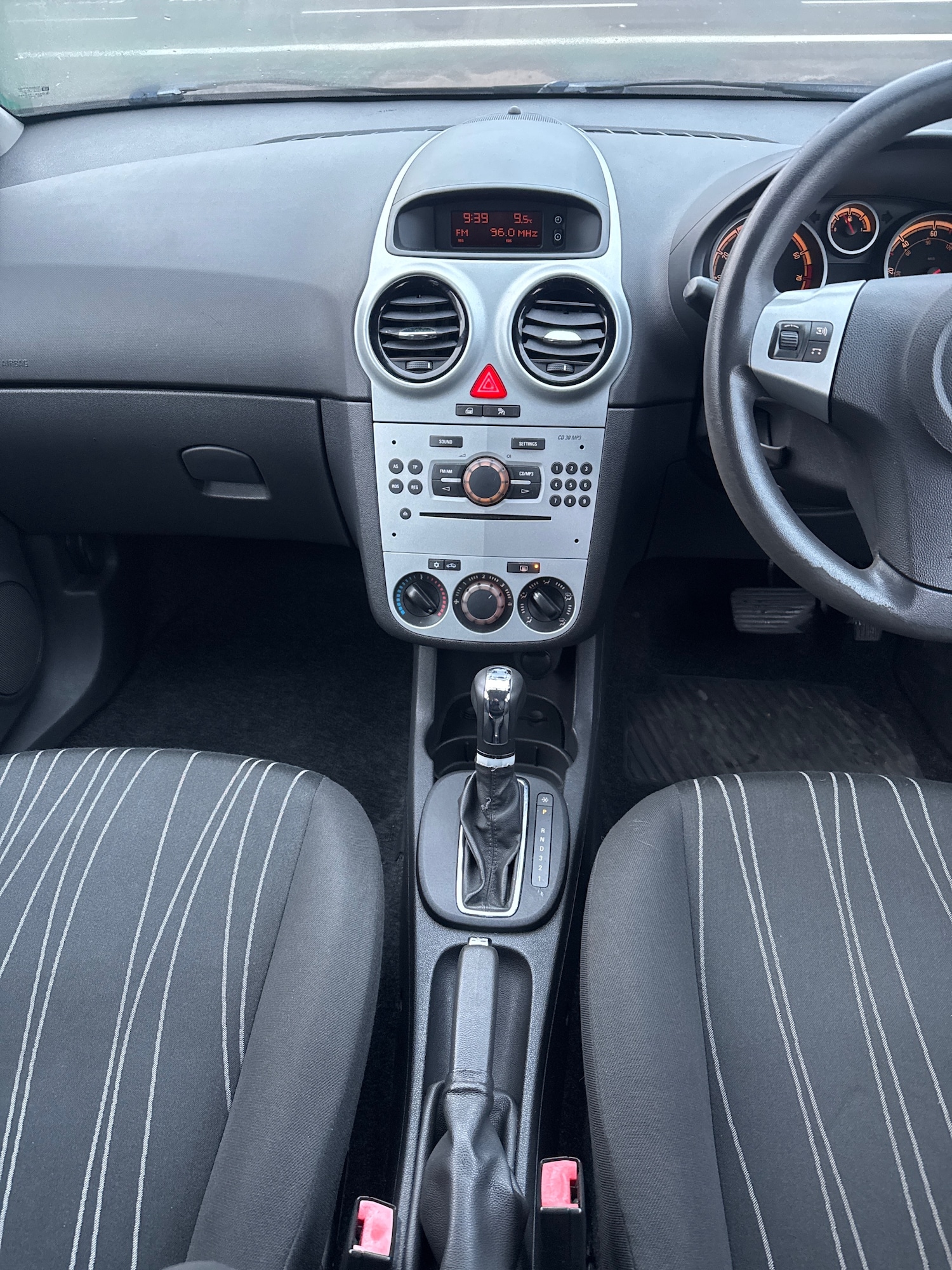 Used Vauxhall Corsa 2009 for sale - 76594508: Photo 5