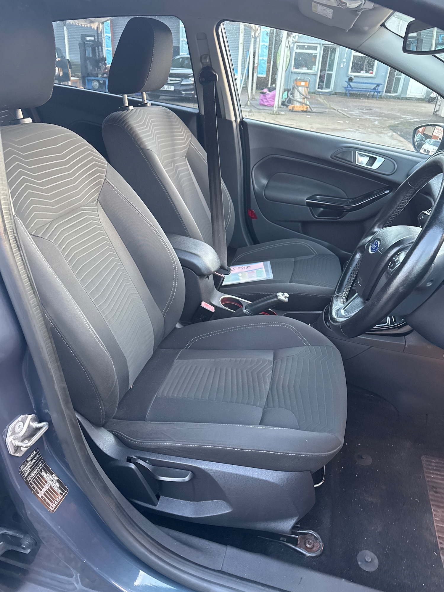 Used Ford Fiesta 2015 for sale - 76669897: Photo 4