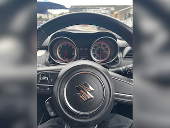 Used Suzuki Swift 2019 for sale - 77460567: Photo